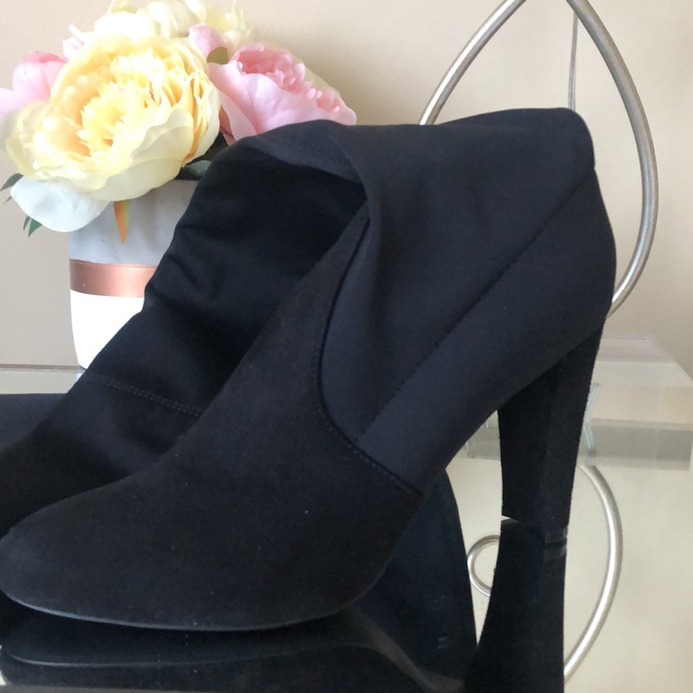 Brand New CHARLES by Charles David Over the knee Boots - Picture 7 of 17